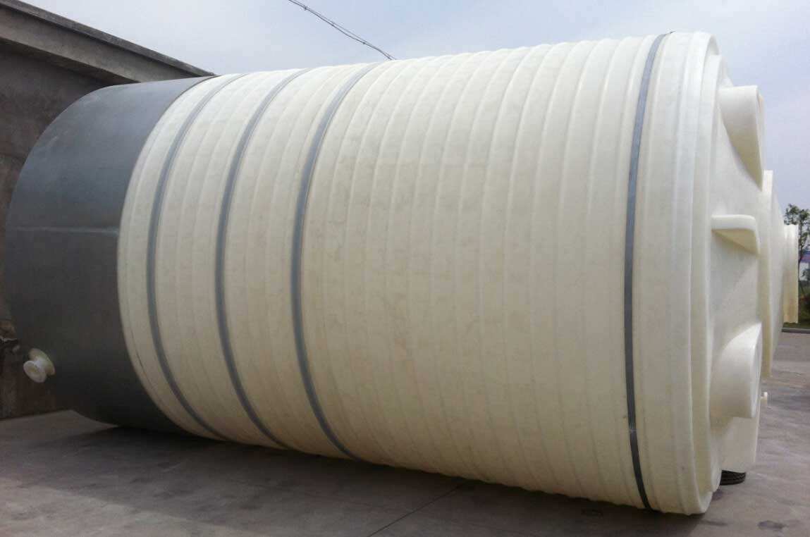 塑料儲罐的簡述: 塑料儲罐的簡述: